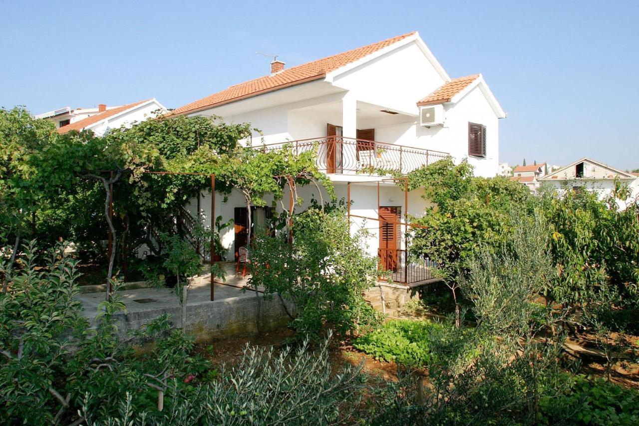 טרוגיר Apartments Mirja - 100M From The Beach & Parking מראה חיצוני תמונה