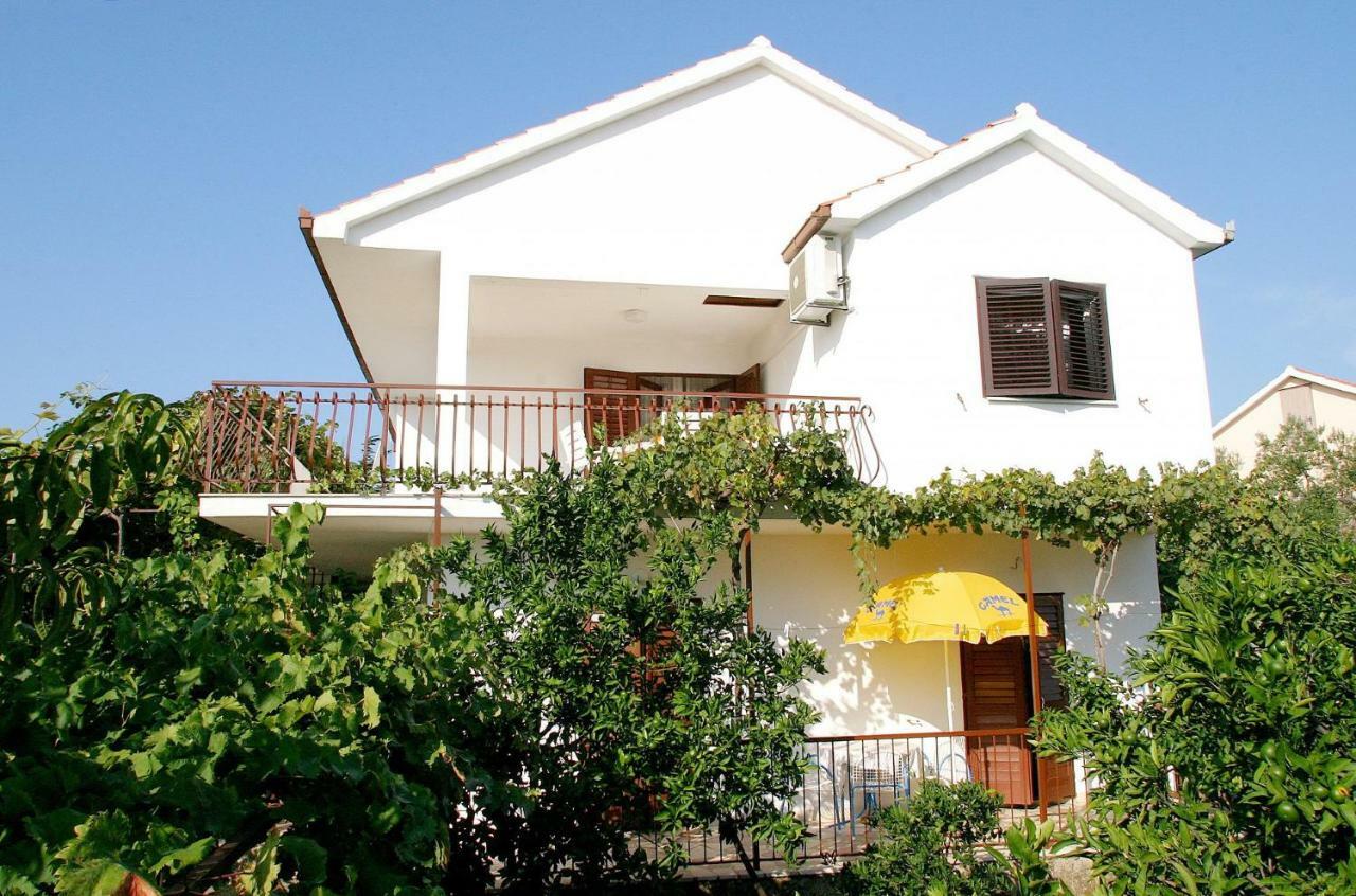 טרוגיר Apartments Mirja - 100M From The Beach & Parking מראה חיצוני תמונה