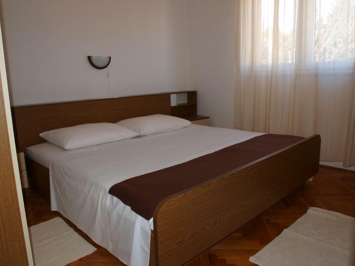 טרוגיר Apartments Mirja - 100M From The Beach & Parking מראה חיצוני תמונה