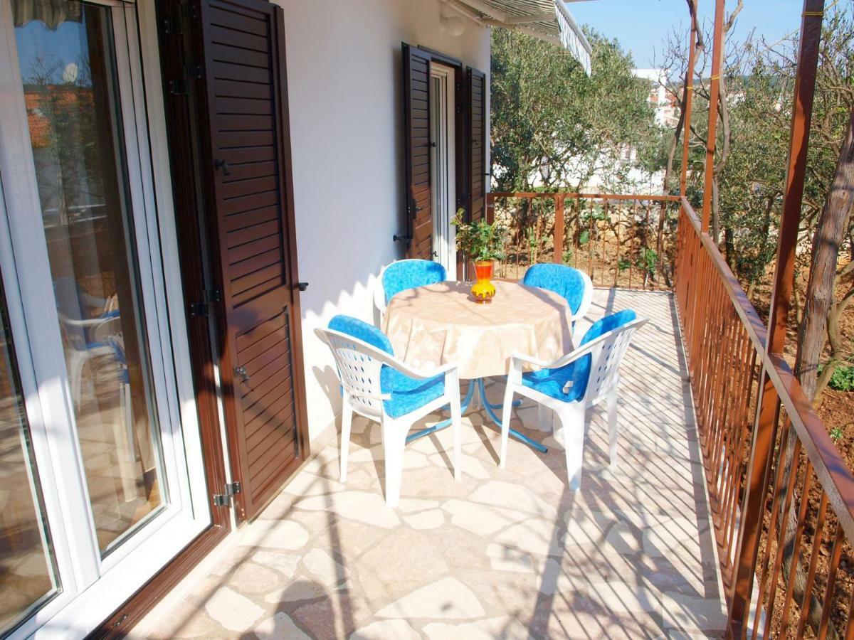 טרוגיר Apartments Mirja - 100M From The Beach & Parking מראה חיצוני תמונה